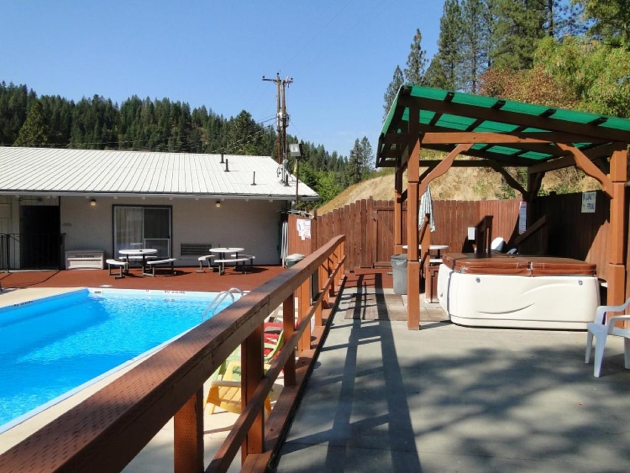 Konkolville Motel Orofino Exterior photo